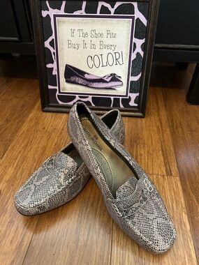 Snake-Print Penny Loafers for Women - Neutral Taupe